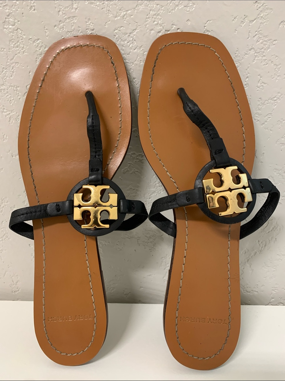 Tory Burch Black Leather Thong Sandals with Gold Logo